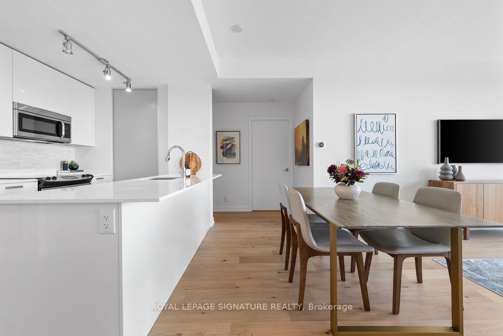 Photo 5 of Unit 2001, 1815 Yonge Street, Toronto, Mount Pleasant West — HOMEH