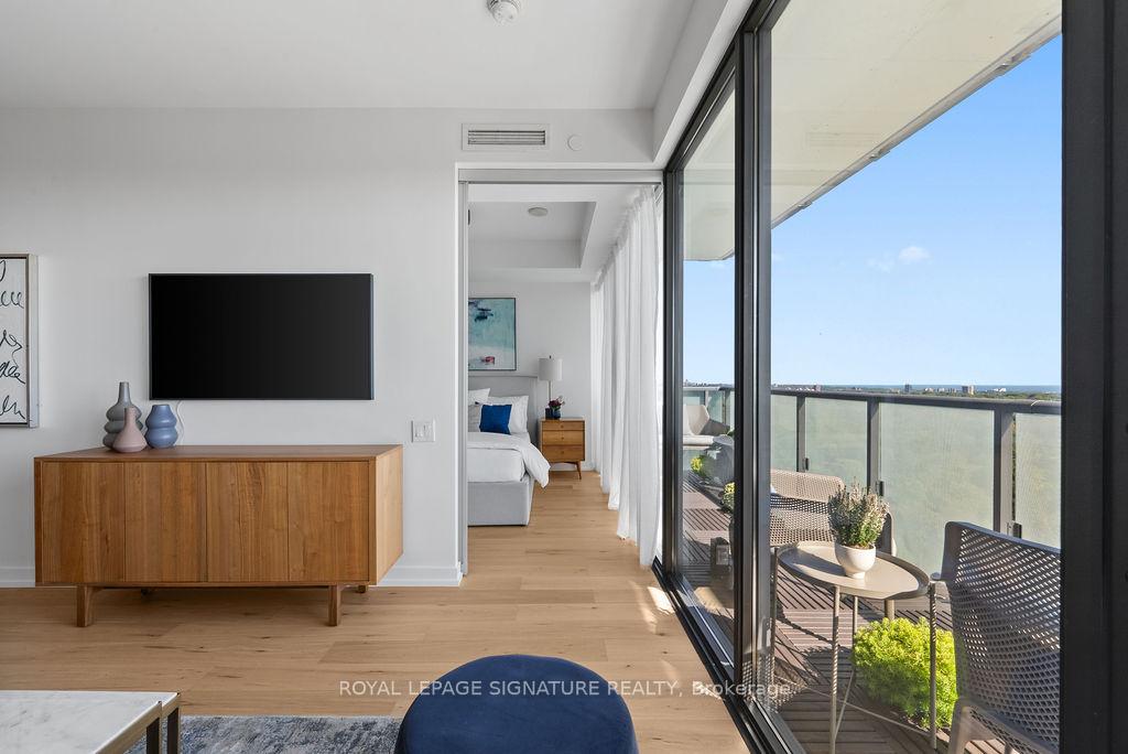 Photo 11 of Unit 2001, 1815 Yonge Street, Toronto, Mount Pleasant West — HOMEH
