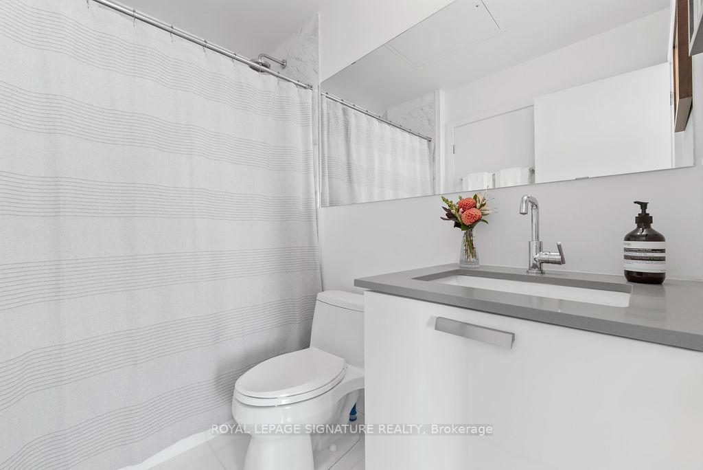 Photo 12 of Unit 2001, 1815 Yonge Street, Toronto, Mount Pleasant West — HOMEH