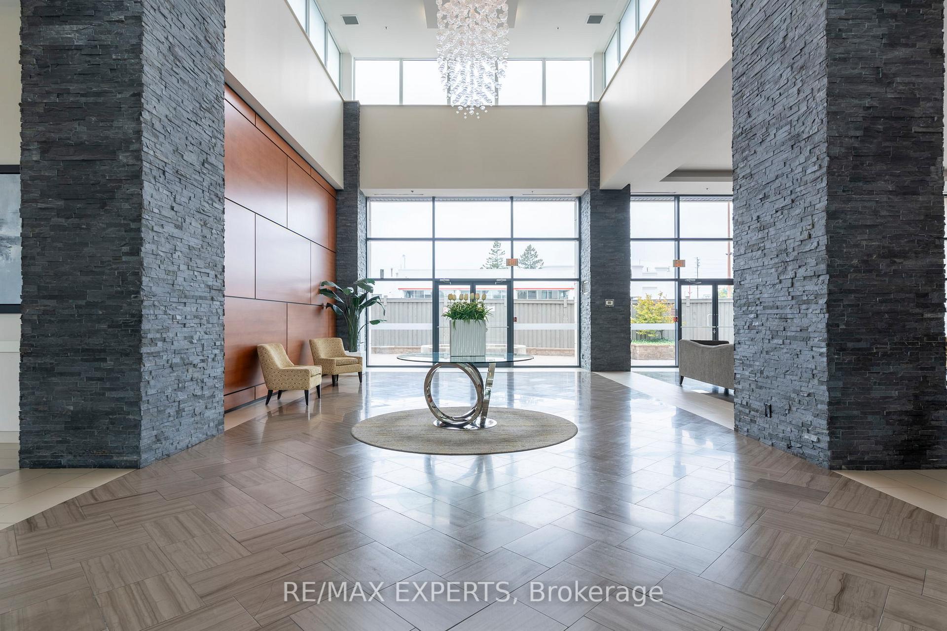 Photo 7 of Unit 102, 24 Woodstream Boulevard, Vaughan, Vaughan Grove — HOMEH