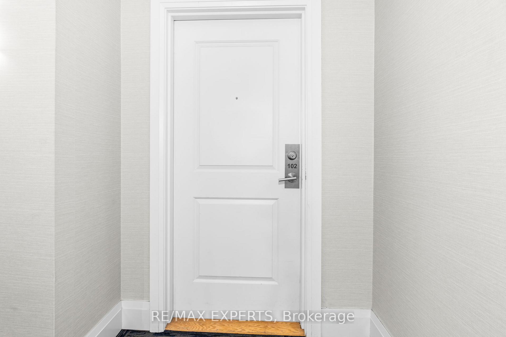 Photo 6 of Unit 102, 24 Woodstream Boulevard, Vaughan, Vaughan Grove — HOMEH