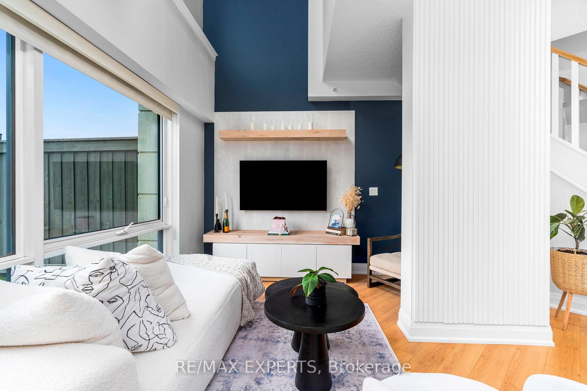 Photo 9 of Unit 102, 24 Woodstream Boulevard, Vaughan, Vaughan Grove — HOMEH
