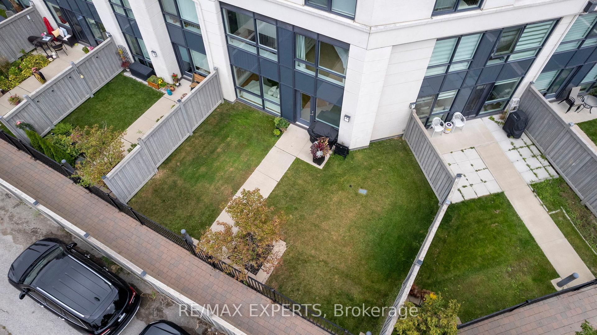 Photo 23 of Unit 102, 24 Woodstream Boulevard, Vaughan, Vaughan Grove — HOMEH