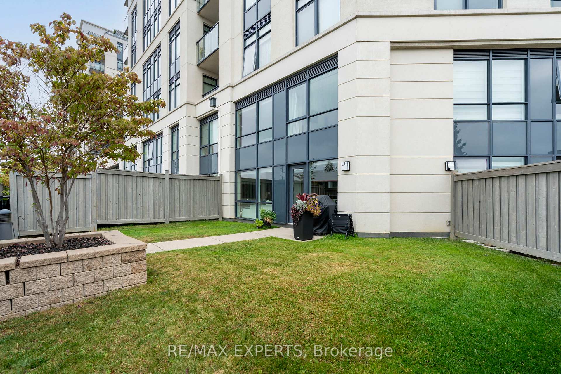 Photo 27 of Unit 102, 24 Woodstream Boulevard, Vaughan, Vaughan Grove — HOMEH