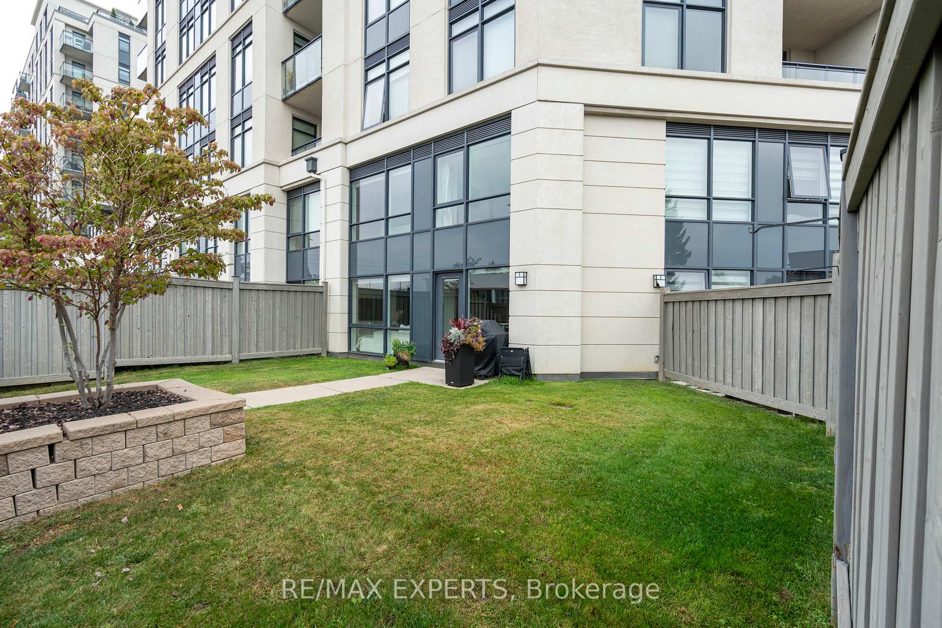 Photo 28 of Unit 102, 24 Woodstream Boulevard, Vaughan, Vaughan Grove — HOMEH