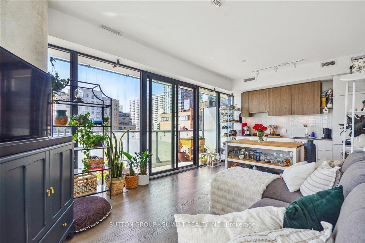Photo 13 of Unit 1010, 161 Roehampton Avenue, Toronto, Mount Pleasant West — HOMEH