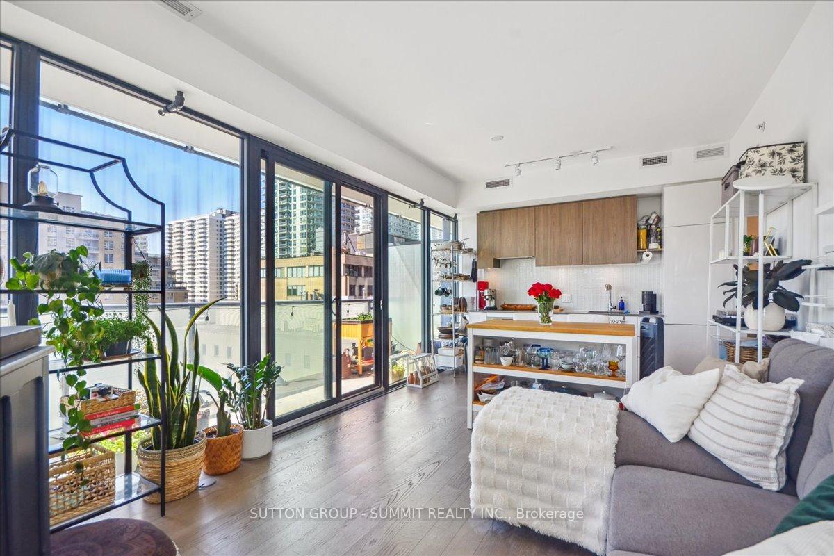 Photo 11 of Unit 1010, 161 Roehampton Avenue, Toronto, Mount Pleasant West — HOMEH