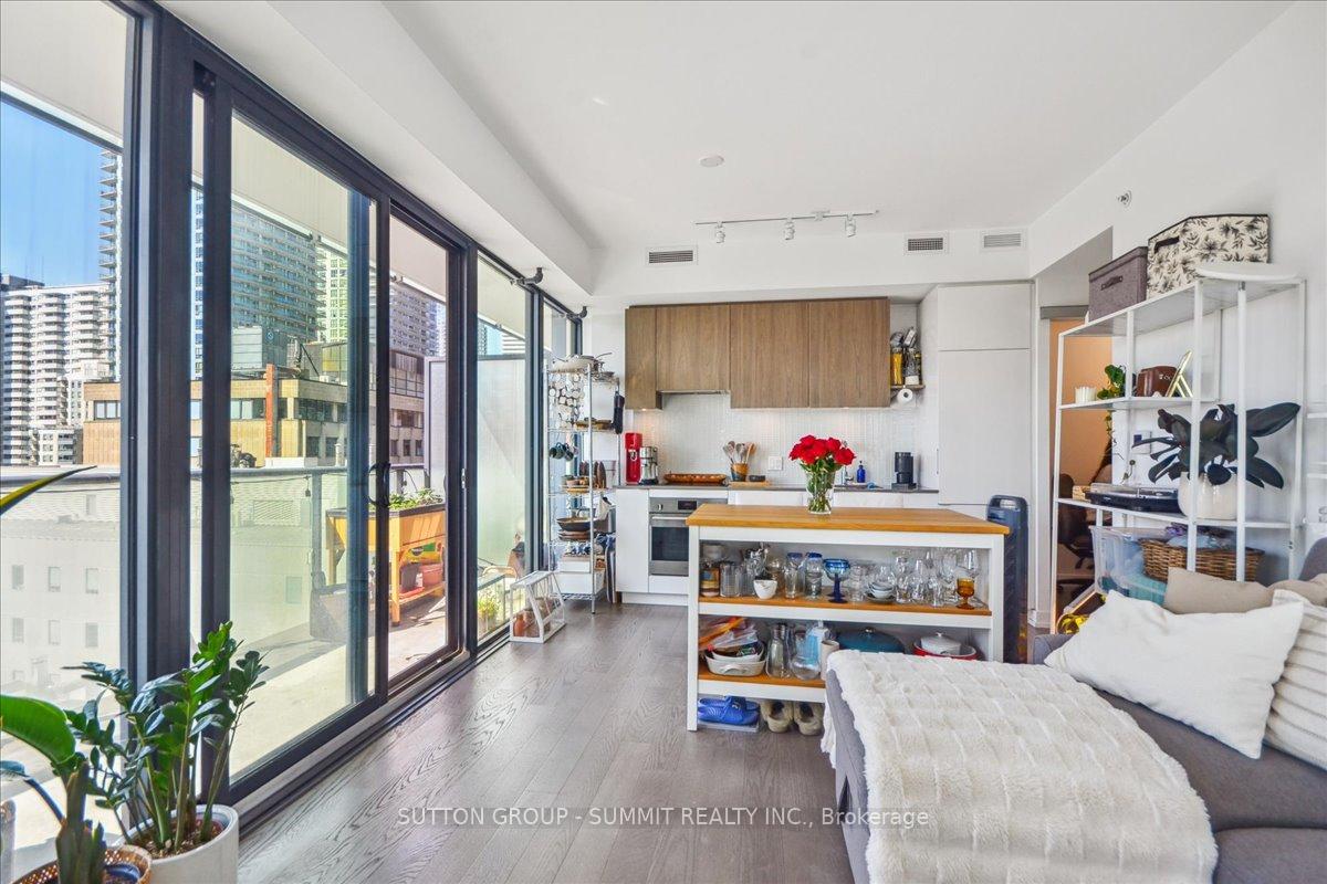 Photo 18 of Unit 1010, 161 Roehampton Avenue, Toronto, Mount Pleasant West — HOMEH