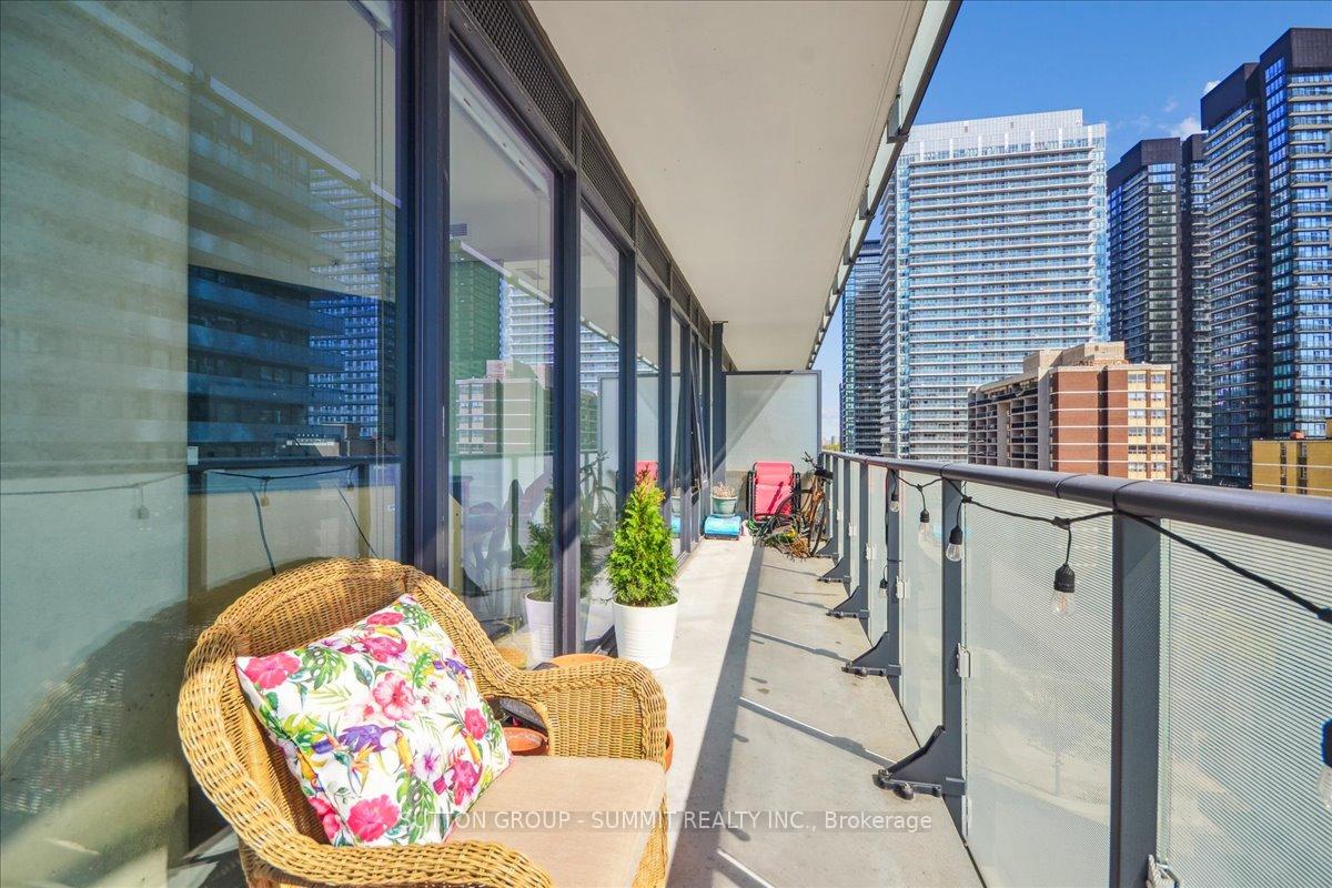 Photo 21 of Unit 1010, 161 Roehampton Avenue, Toronto, Mount Pleasant West — HOMEH