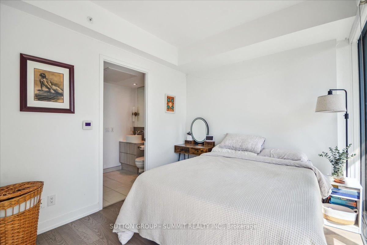 Photo 23 of Unit 1010, 161 Roehampton Avenue, Toronto, Mount Pleasant West — HOMEH
