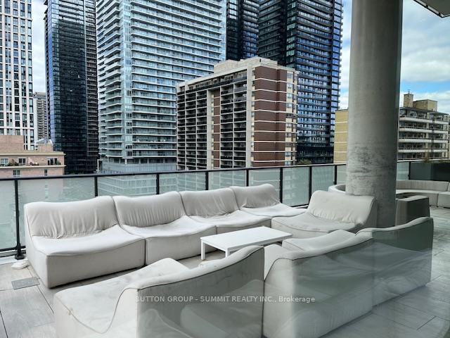 Photo 47 of Unit 1010, 161 Roehampton Avenue, Toronto, Mount Pleasant West — HOMEH