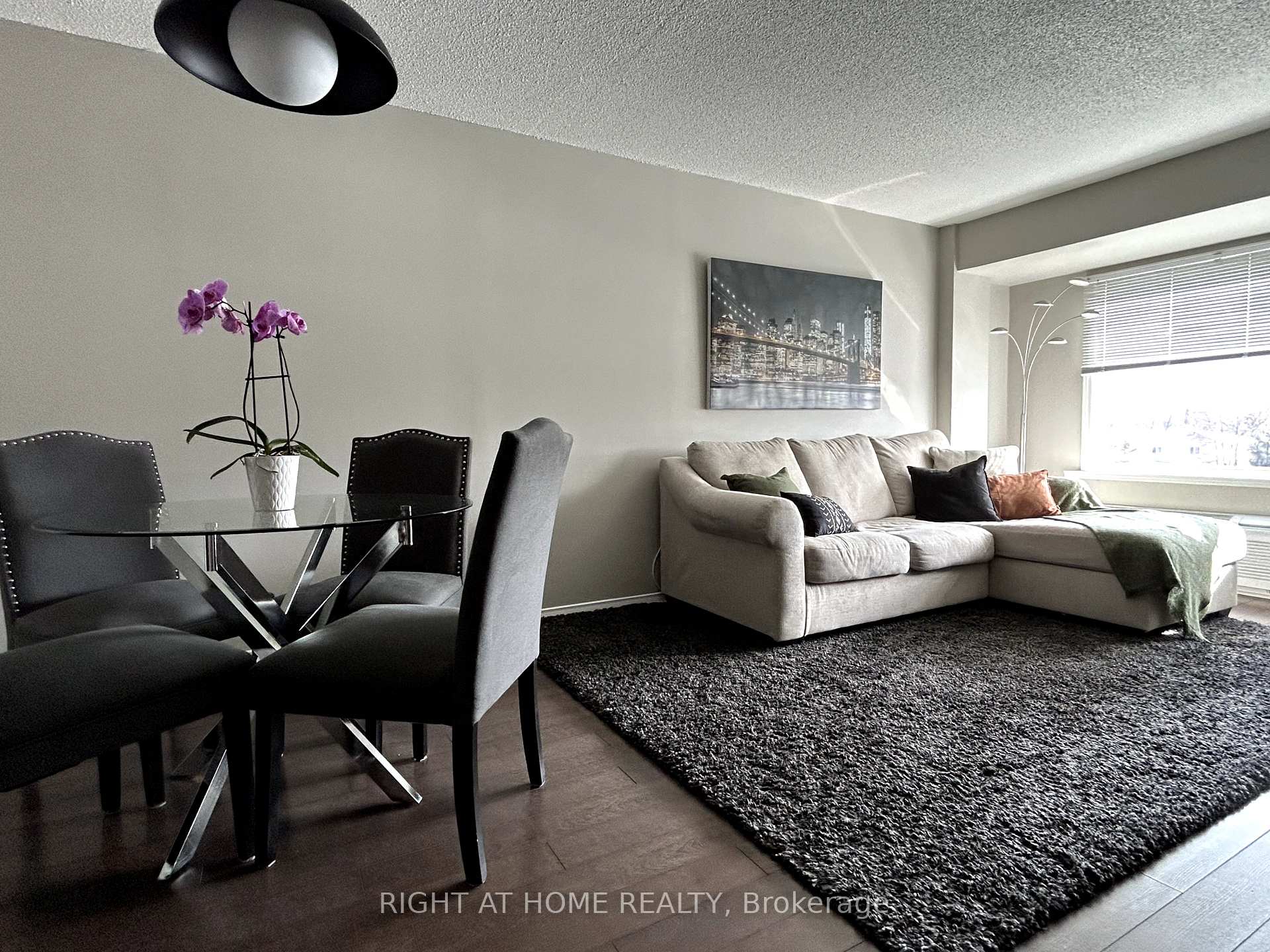 Photo 1 of Unit 318, 155 Riverglen Drive, Georgina, Keswick South — HOMEH