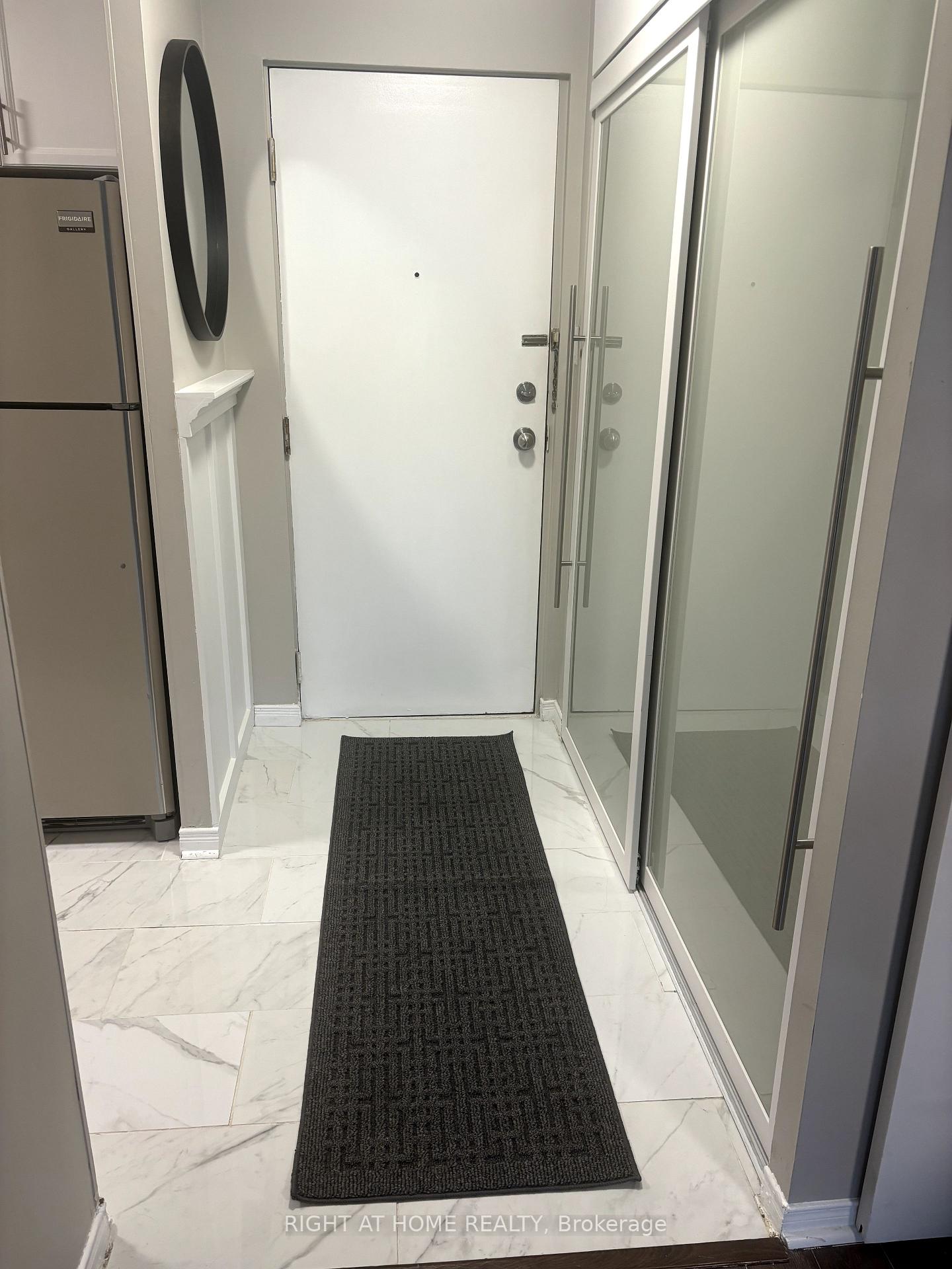 Photo 3 of Unit 318, 155 Riverglen Drive, Georgina, Keswick South — HOMEH