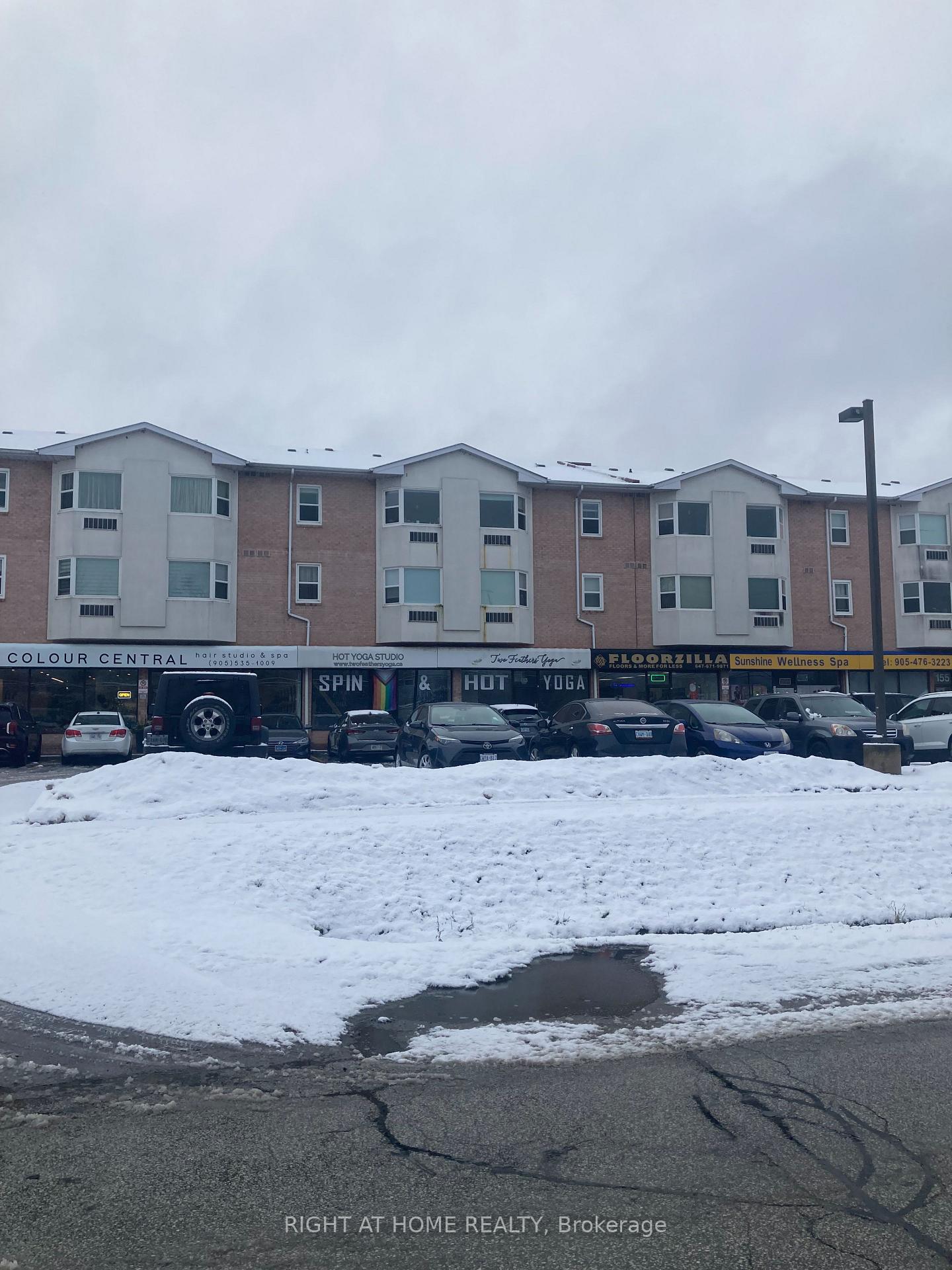 Photo 9 of Unit 318, 155 Riverglen Drive, Georgina, Keswick South — HOMEH