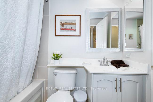 Photo 5 of Unit #406, 319 Merton Street, Toronto, Mount Pleasant East — HOMEH
