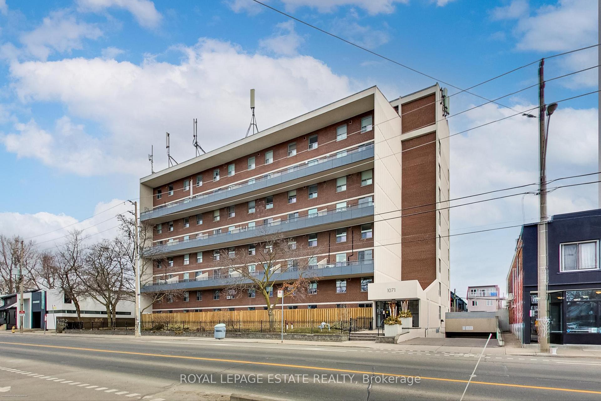 Front of Unit 107, 1071 Woodbine Avenue