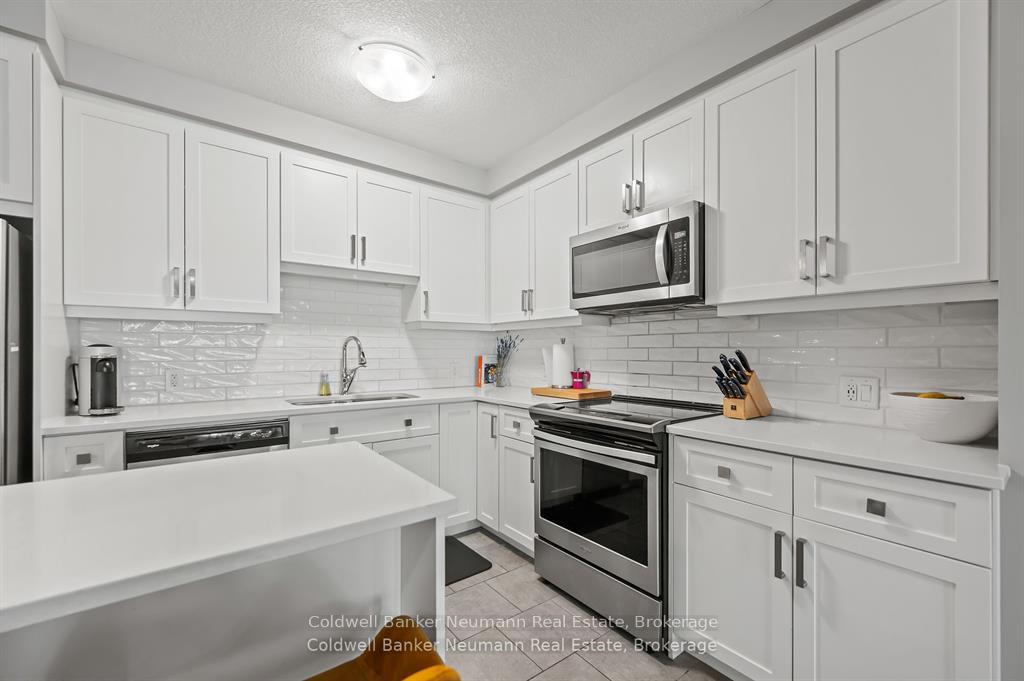 Photo 10 of Unit 612, 73 Arthur Street, Guelph, Downtown — HOMEH