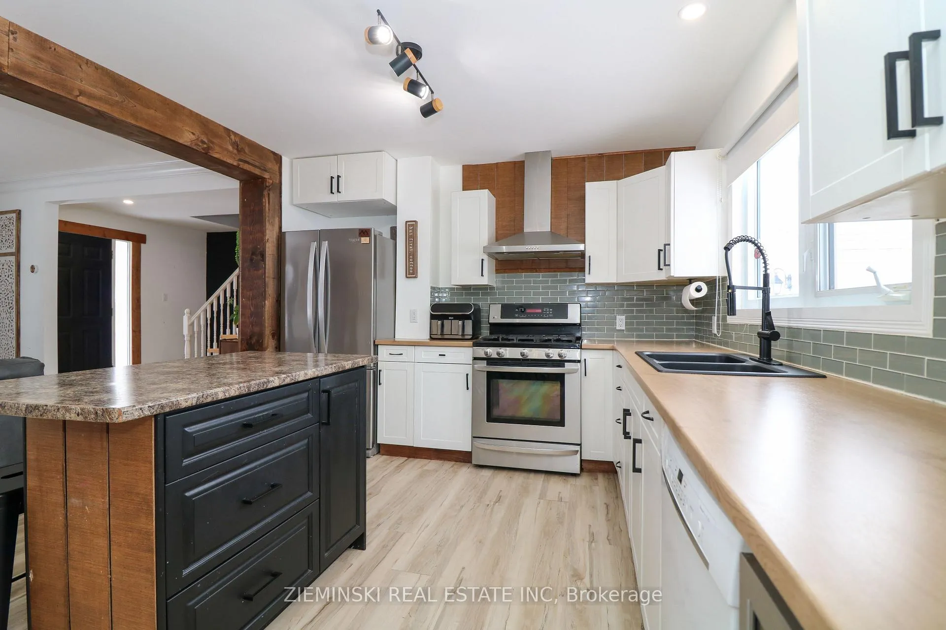 Photo 6 of 220 Ruth Street, Timmins, Porcupine - West — HOMEH