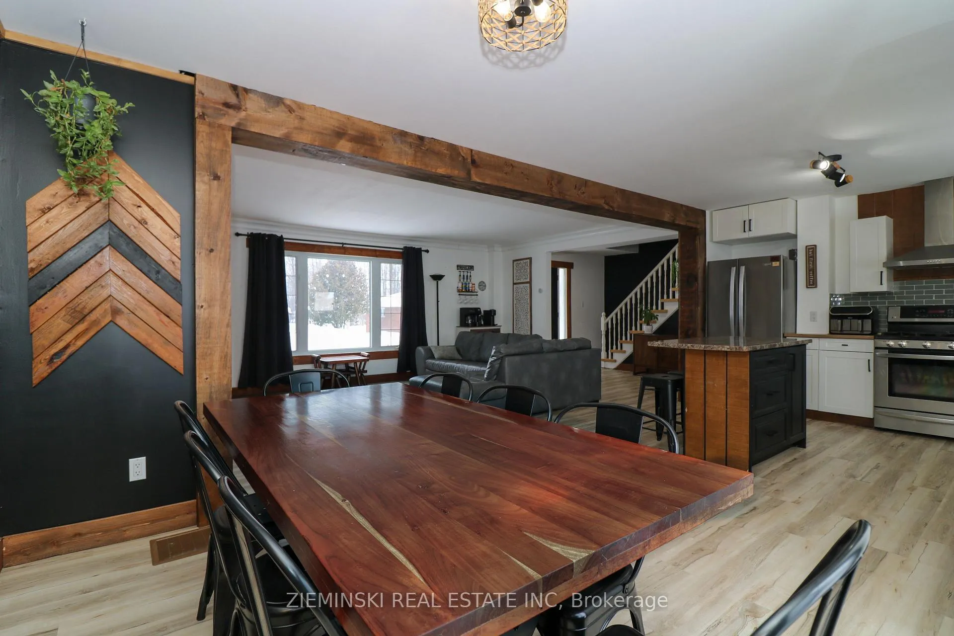 Photo 8 of 220 Ruth Street, Timmins, Porcupine - West — HOMEH
