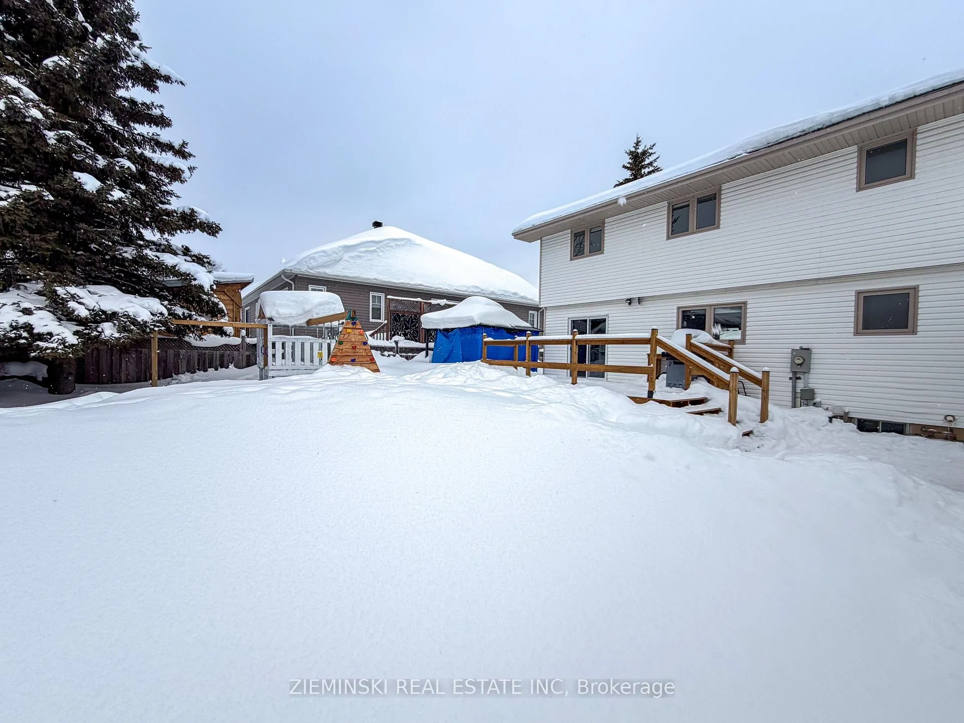 Photo 41 of 220 Ruth Street, Timmins, Porcupine - West — HOMEH