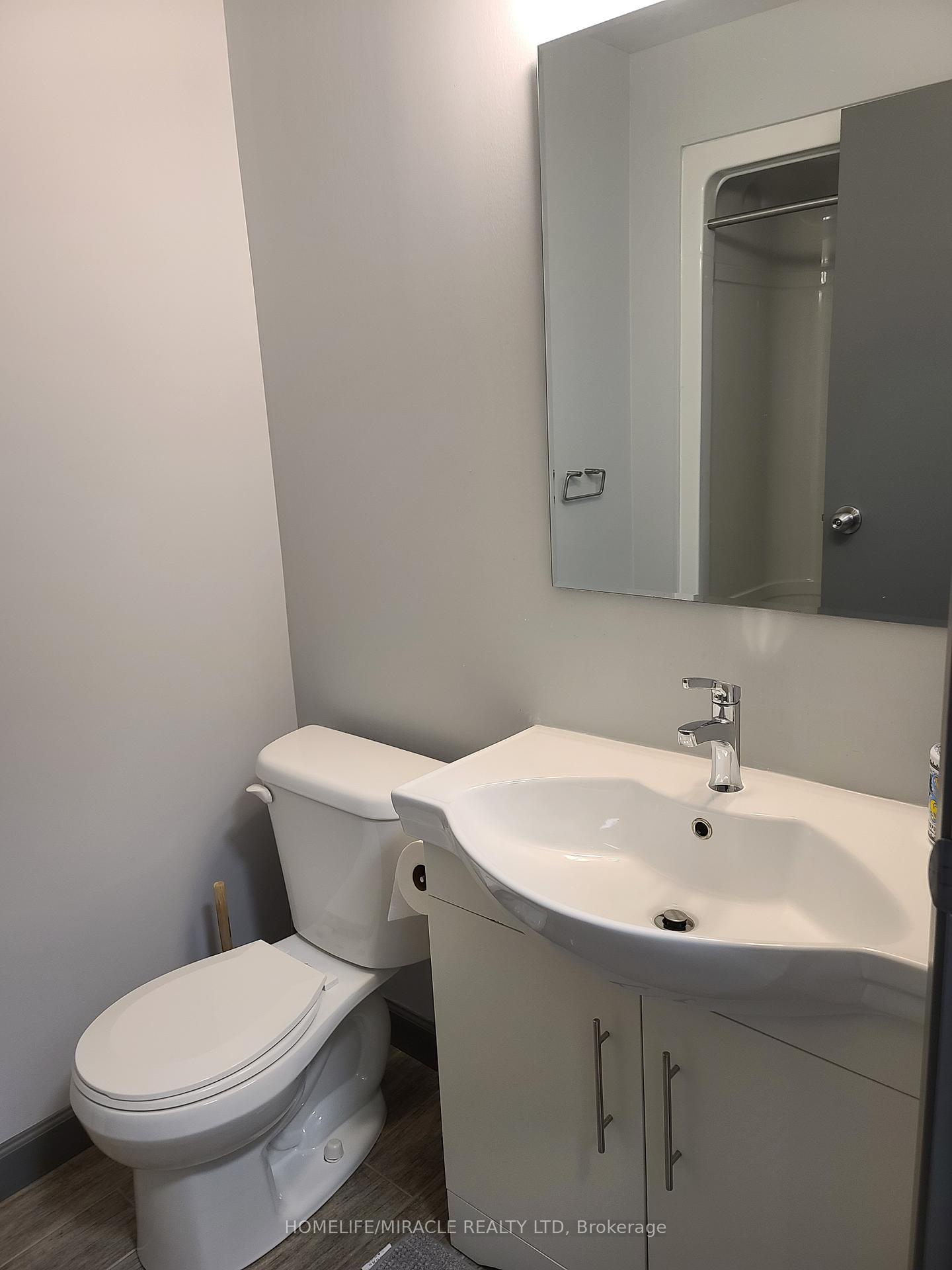 Photo 10 of Unit 406, 77 Leland Street, Hamilton, Ainslie Wood — HOMEH