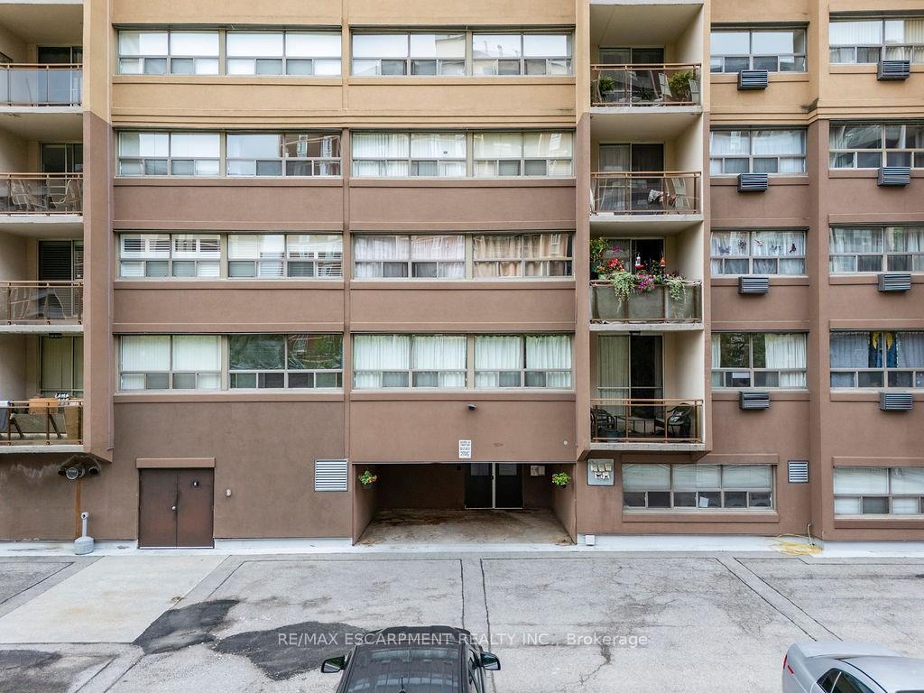 Photo 13 of Unit 202, 1950 Main Street W, Hamilton, Ainslie Wood — HOMEH