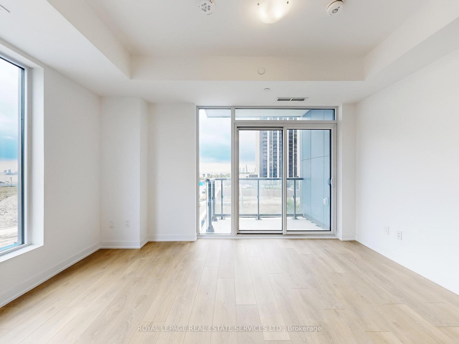 Photo 5 of Unit 314, 474 Caldari Road, Vaughan, Concord — HOMEH