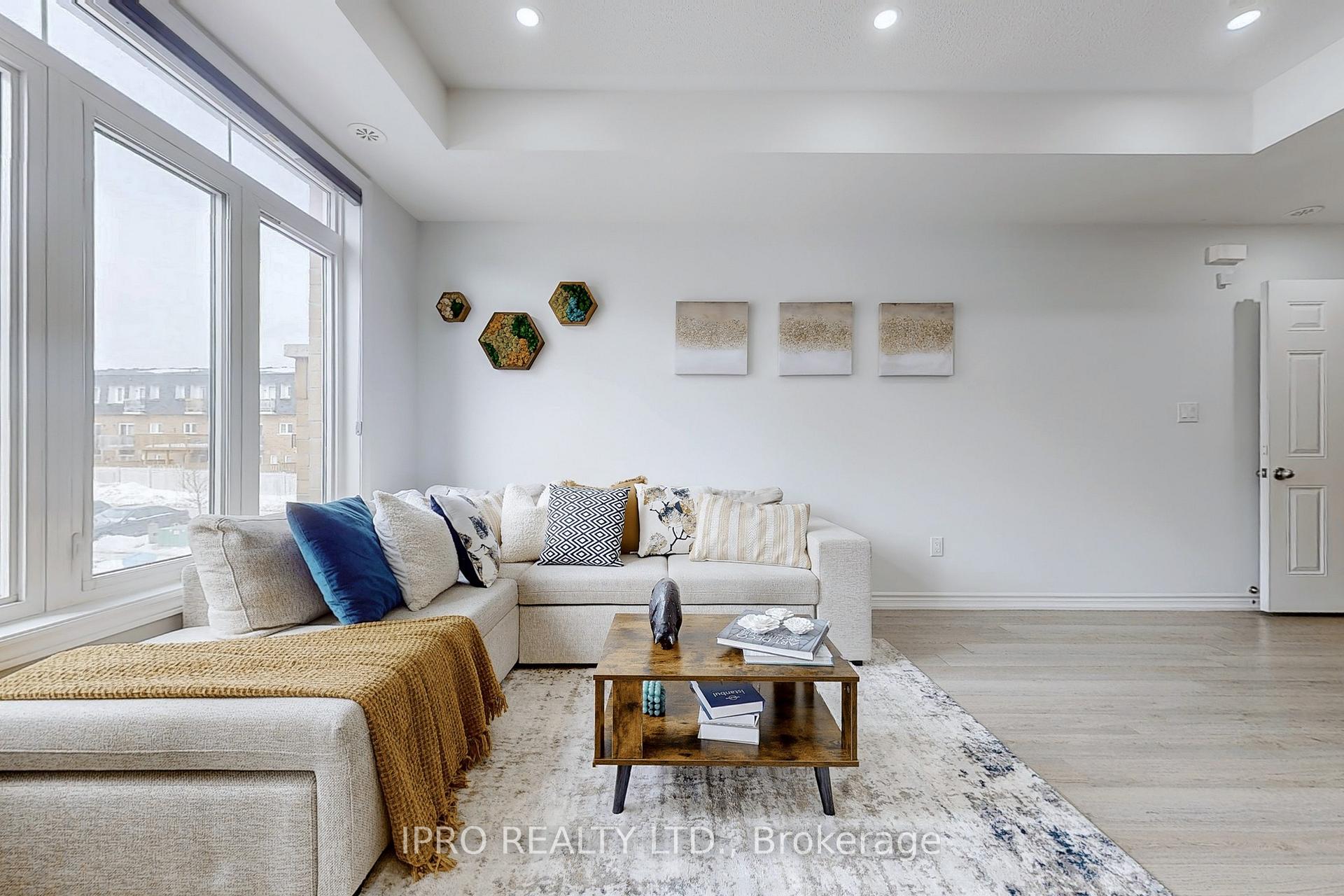 Photo 9 of Unit 6, 2738 William Jackson Drive, Pickering, Duffin Heights — HOMEH