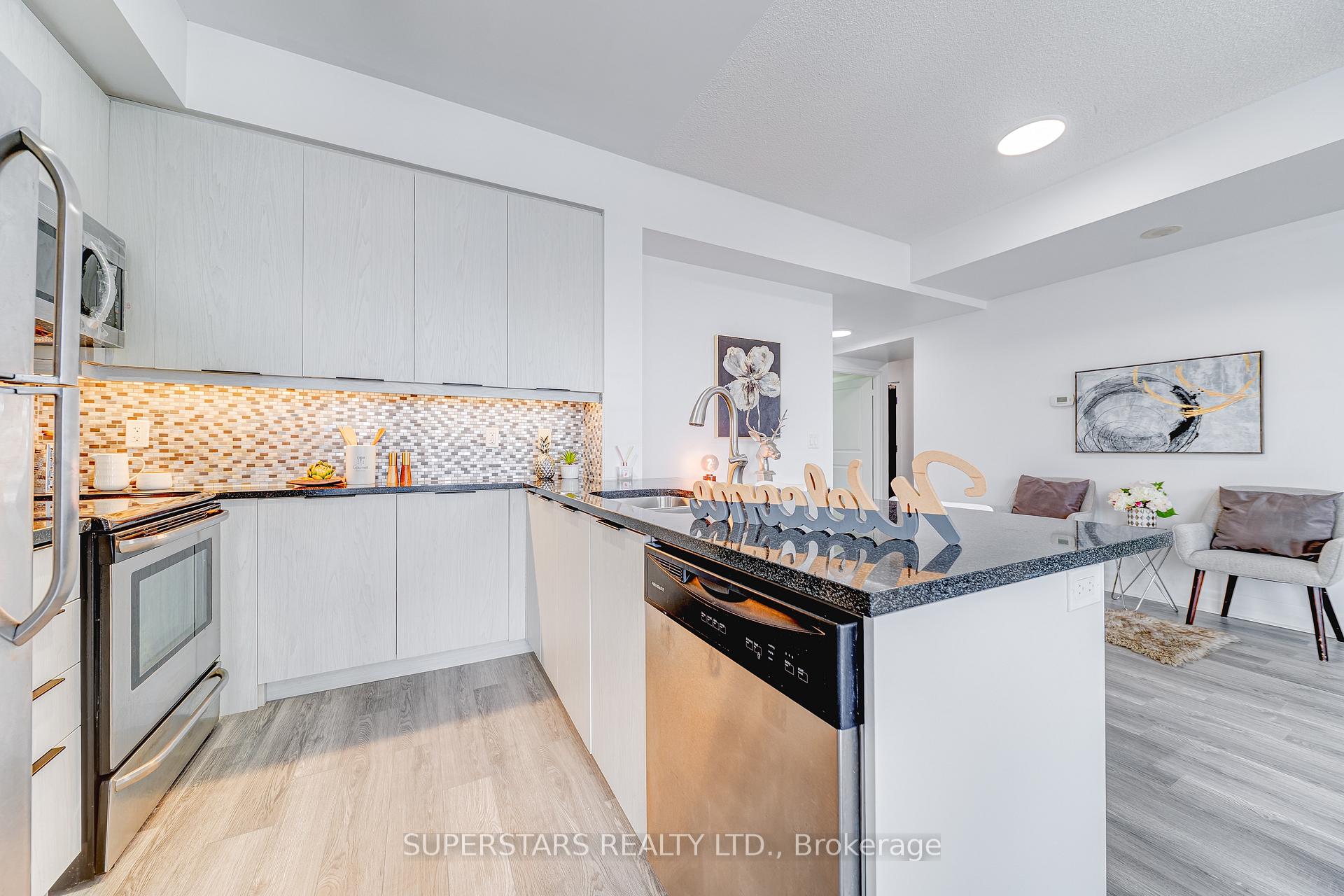 Photo 8 of Unit 807E, 8110 Birchmount Road, Markham, Unionville — HOMEH