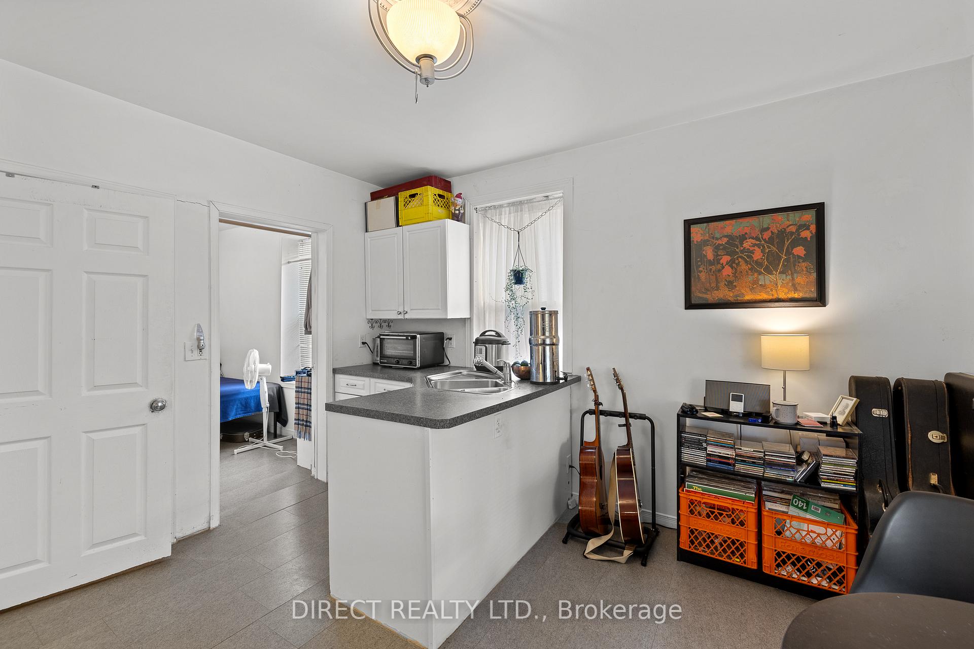 Photo 2 of 176 Foster Avenue, Belleville, Belleville Ward — HOMEH