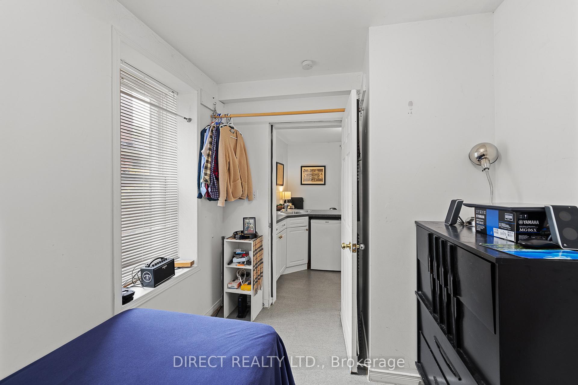 Photo 6 of 176 Foster Avenue, Belleville, Belleville Ward — HOMEH