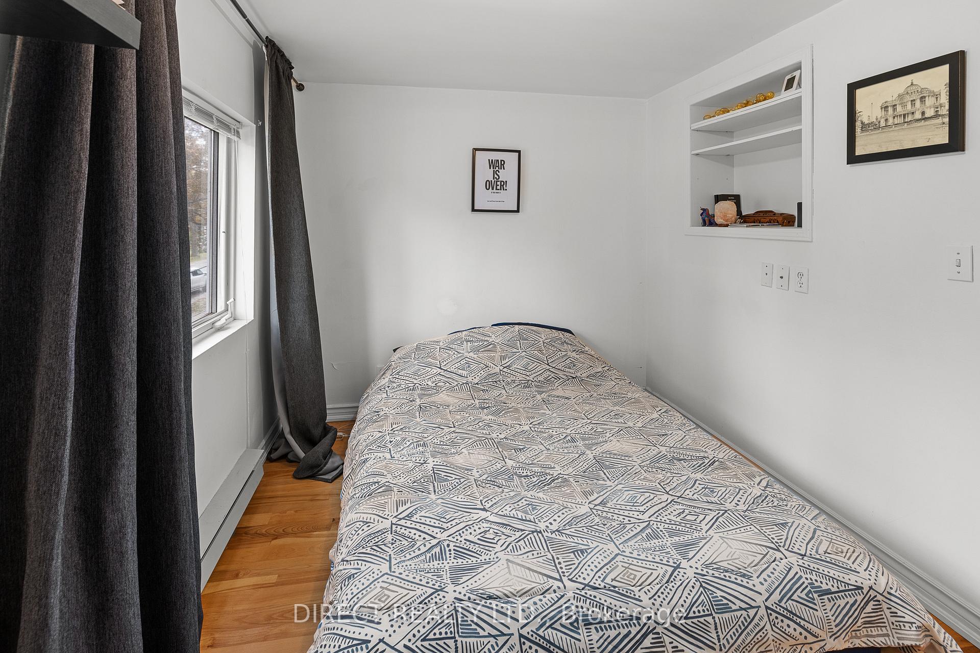 Photo 10 of 176 Foster Avenue, Belleville, Belleville Ward — HOMEH
