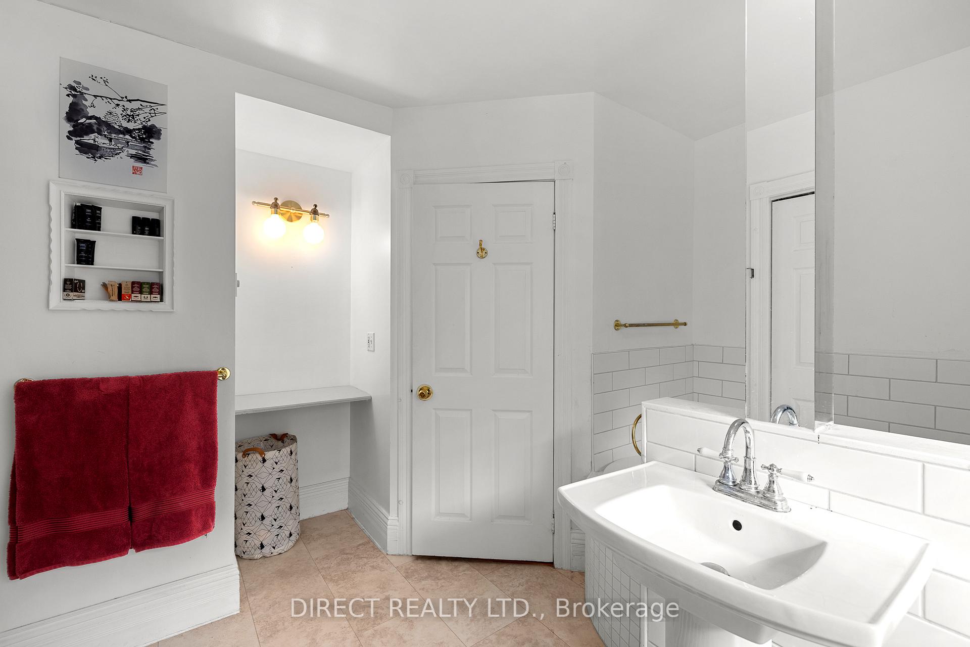 Photo 13 of 176 Foster Avenue, Belleville, Belleville Ward — HOMEH