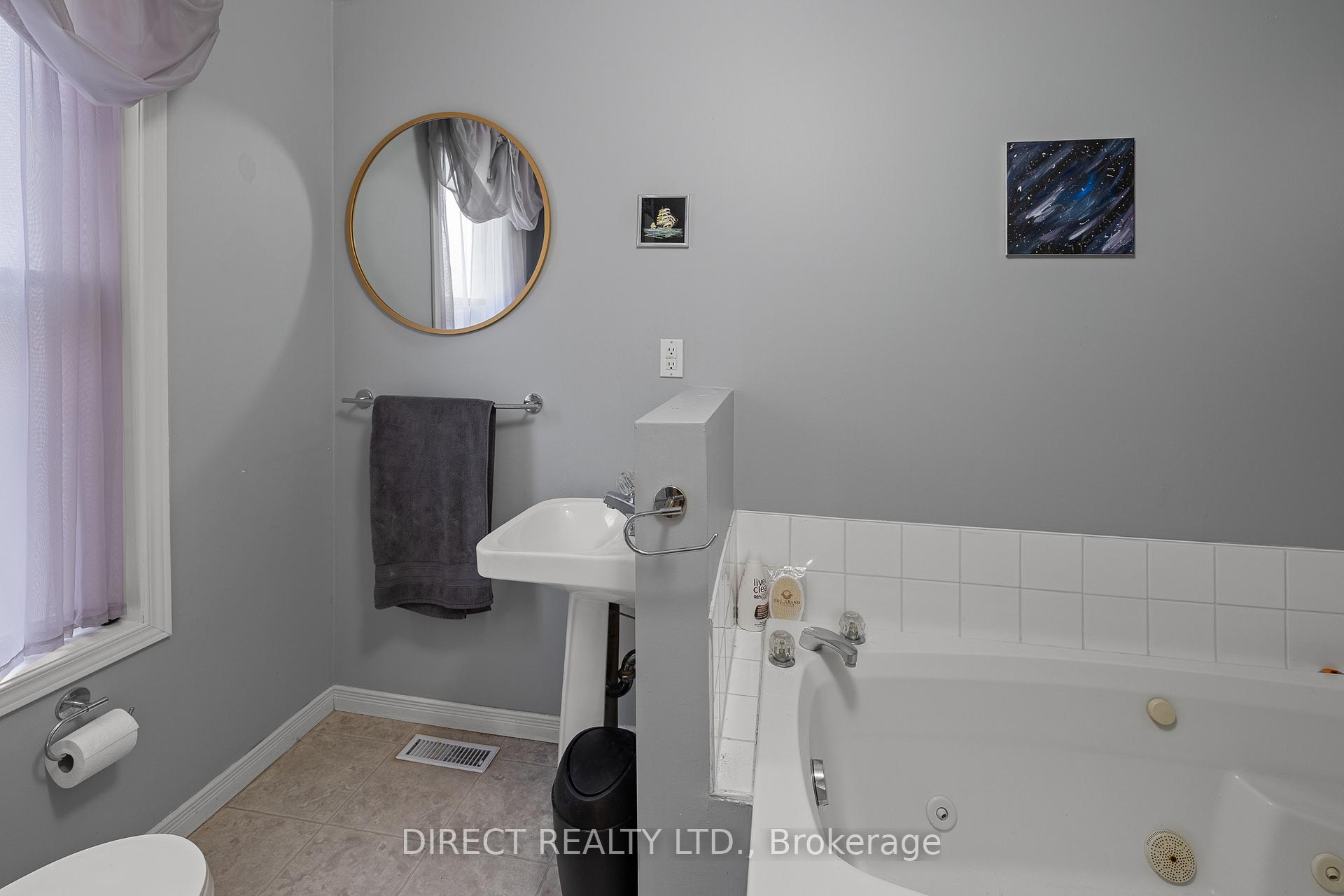 Photo 24 of 176 Foster Avenue, Belleville, Belleville Ward — HOMEH