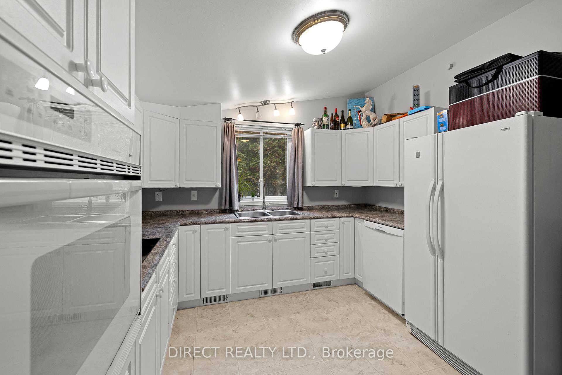 Photo 32 of 176 Foster Avenue, Belleville, Belleville Ward — HOMEH