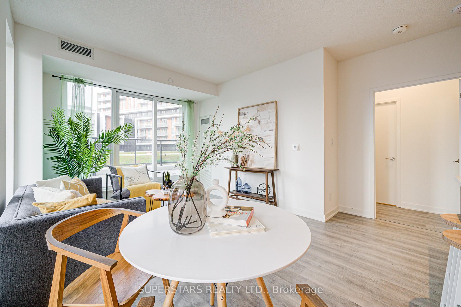Photo 8 of Unit 1112, 292 Verdale Crossing, Markham, Unionville — HOMEH