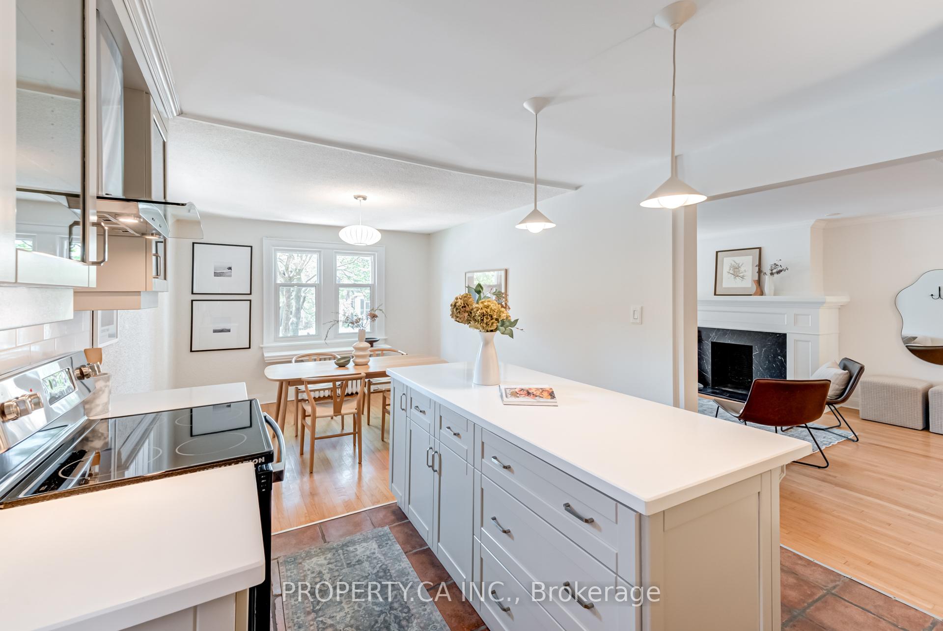 Photo 6 of Unit 3, 1597 Bathurst Street, Toronto, Forest Hill South — HOMEH