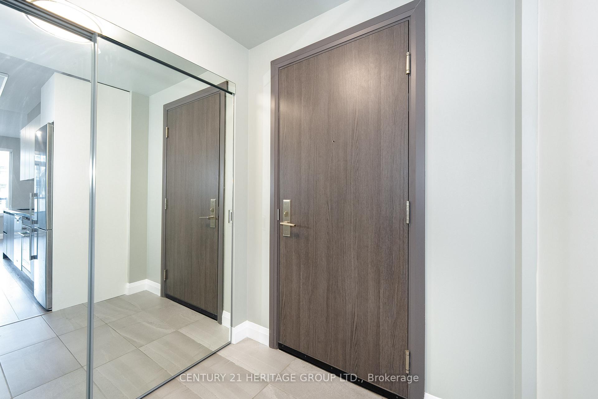 Photo 4 of Unit 735, 15 Water Walk Drive, Markham, Unionville — HOMEH