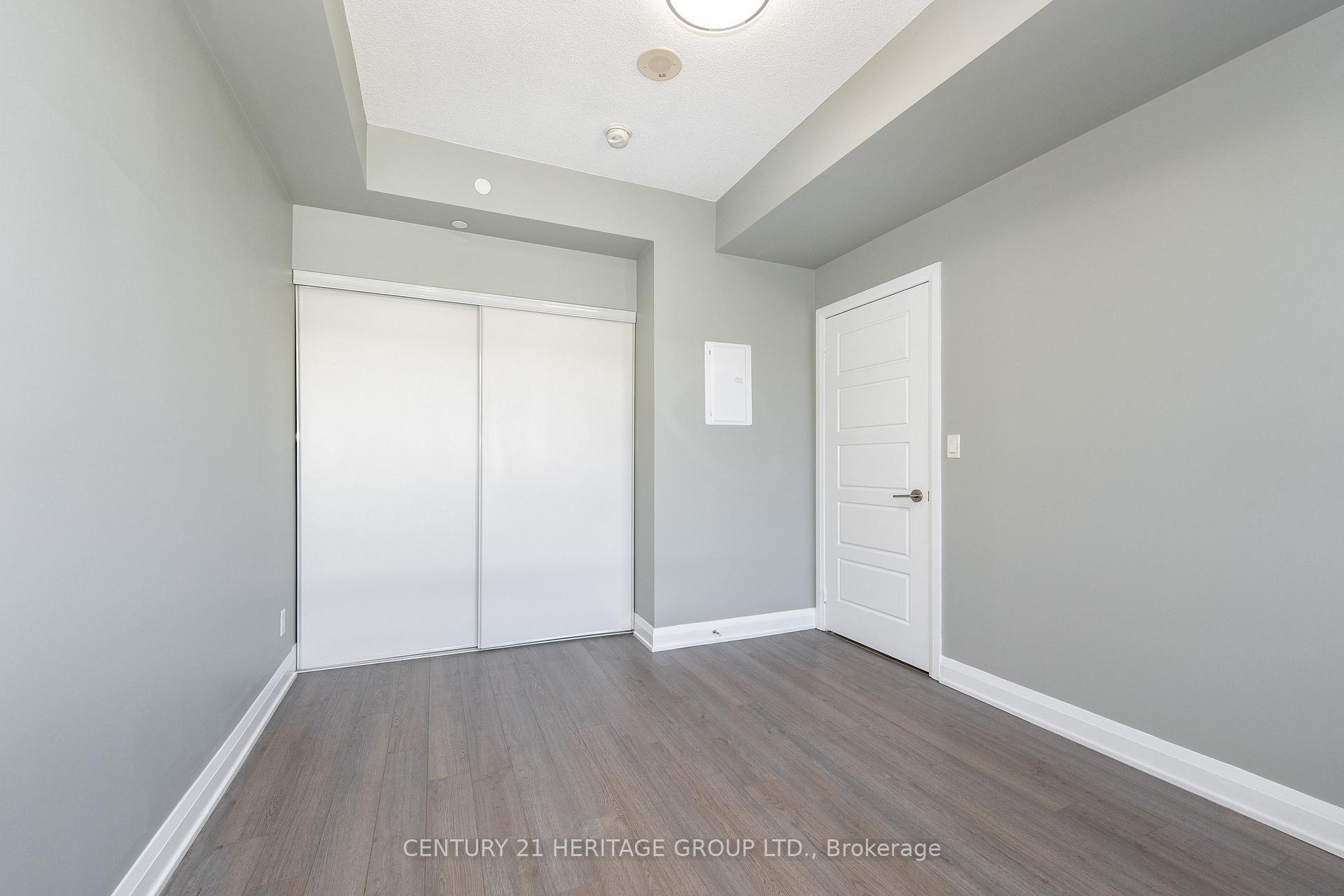 Photo 3 of Unit 735, 15 Water Walk Drive, Markham, Unionville — HOMEH