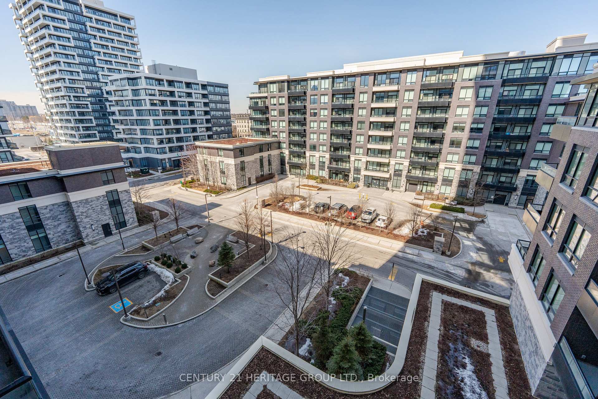 Photo 9 of Unit 735, 15 Water Walk Drive, Markham, Unionville — HOMEH
