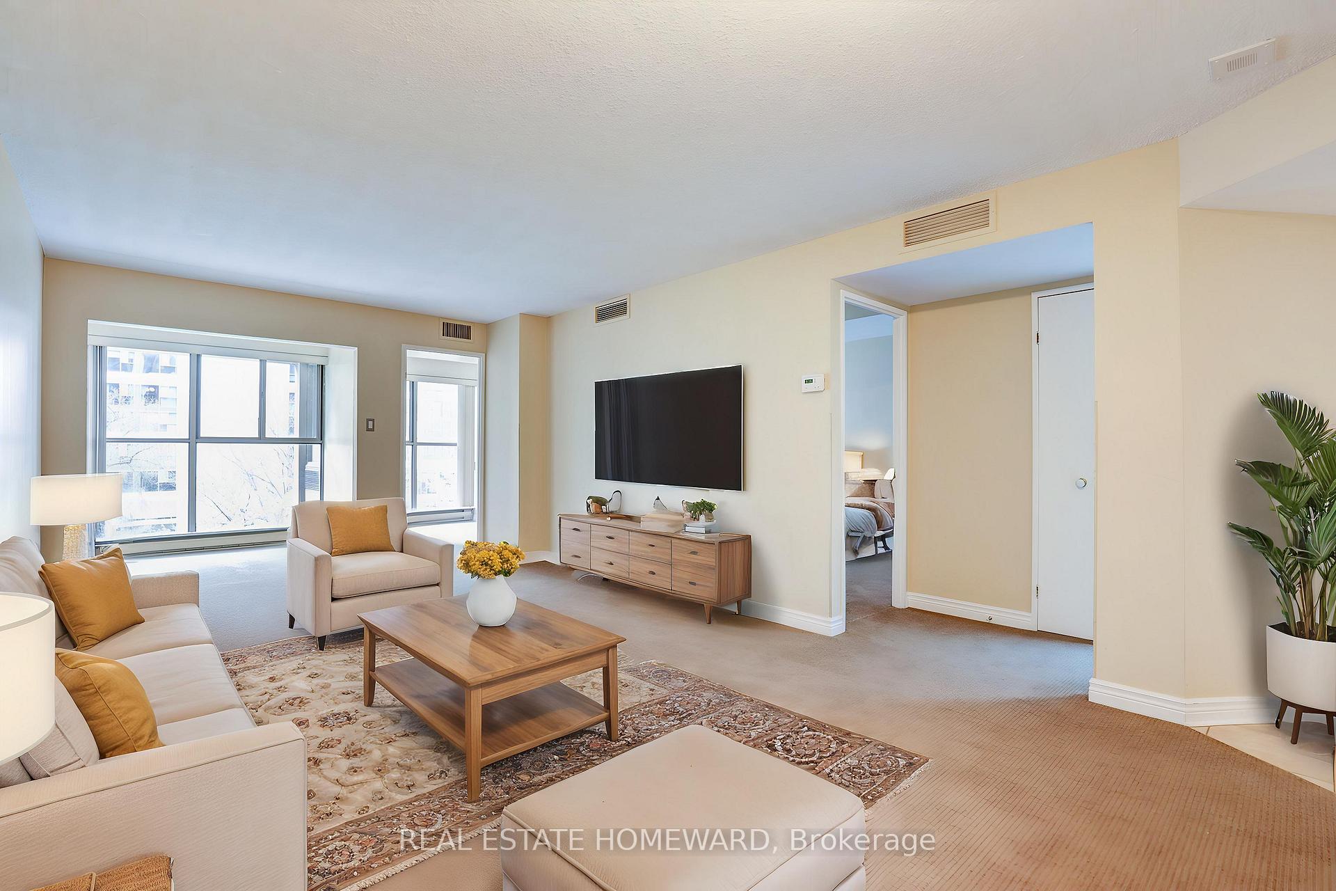 Photo 5 of Unit 411, 65 Scadding Avenue S, Toronto, Waterfront Communities — HOMEH