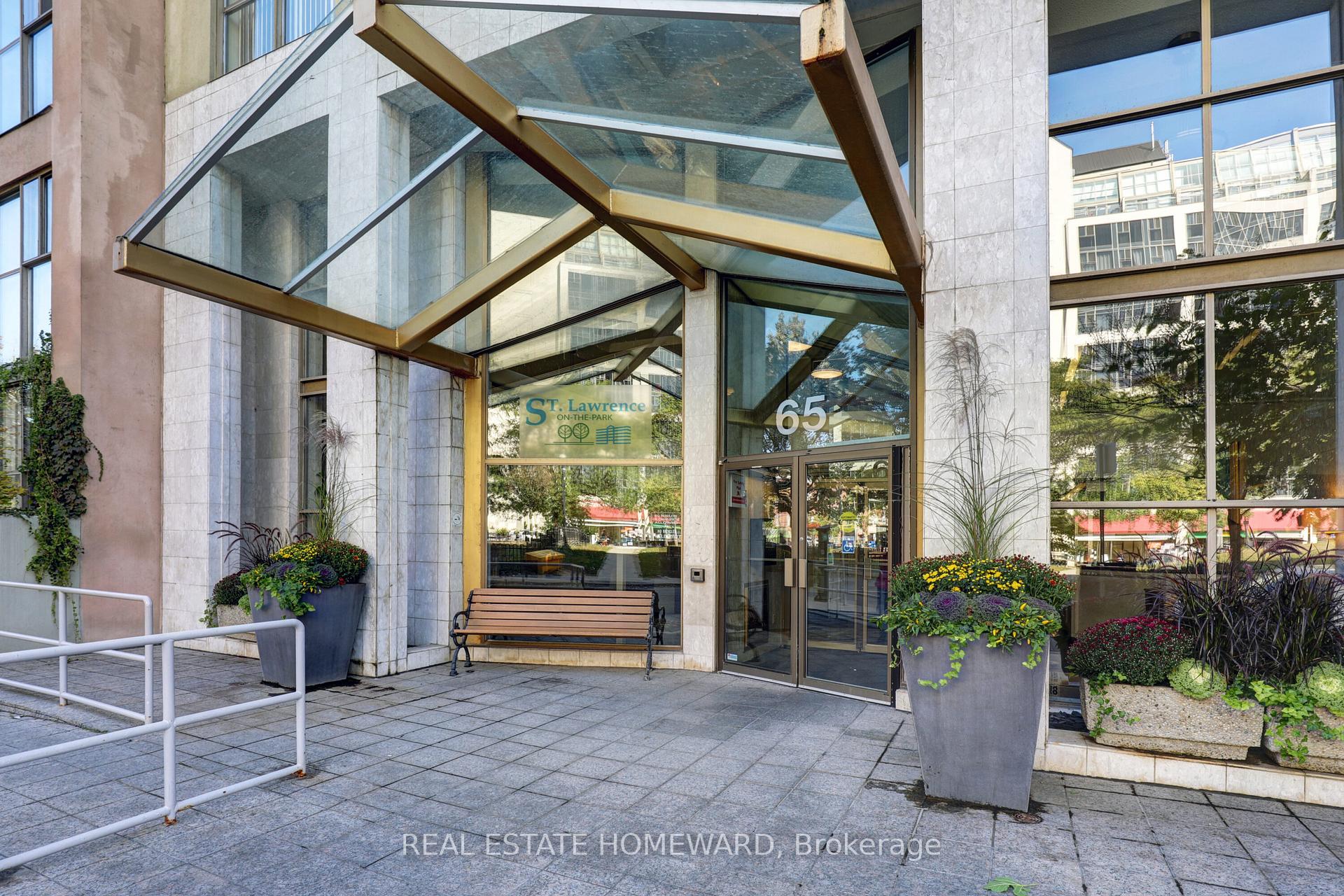 Photo 14 of Unit 411, 65 Scadding Avenue S, Toronto, Waterfront Communities — HOMEH