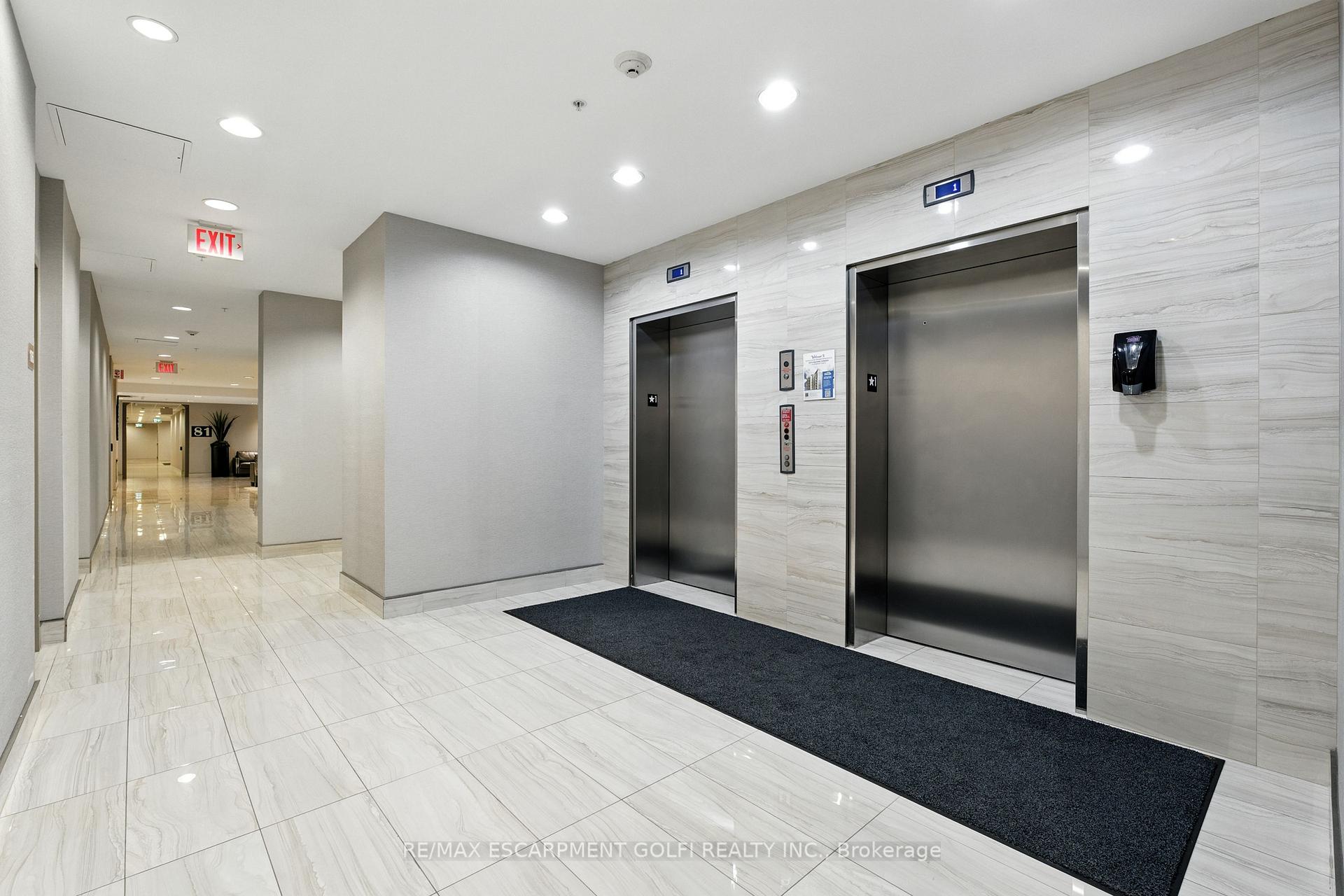 Photo 12 of Unit 902, 85 Robinson Street, Hamilton, Durand — HOMEH