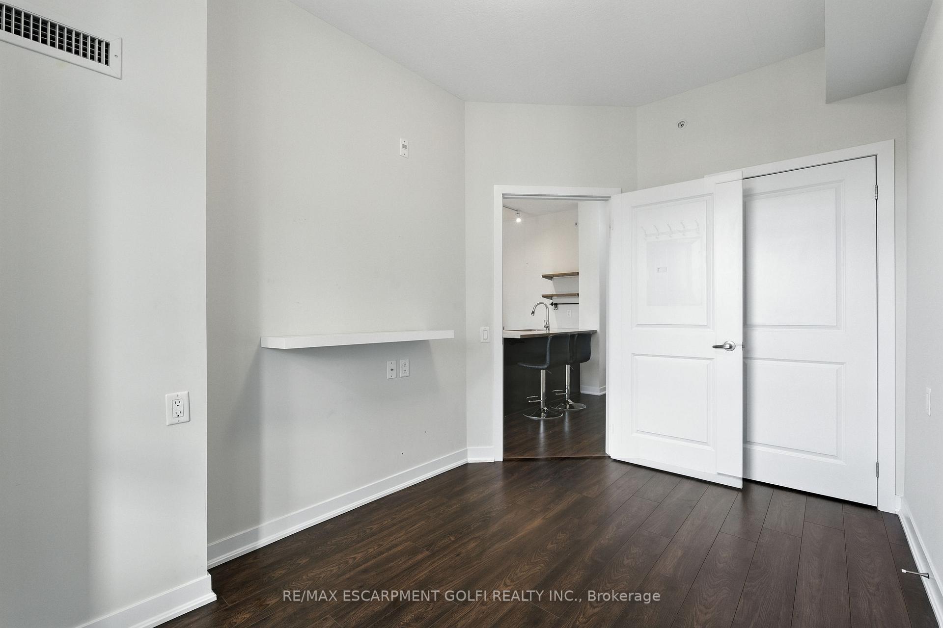 Photo 16 of Unit 902, 85 Robinson Street, Hamilton, Durand — HOMEH