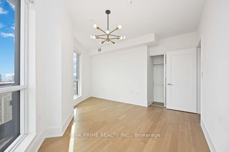 Photo 5 of Unit 4218, 585 Bloor Street E, Toronto, North St. James Town — HOMEH
