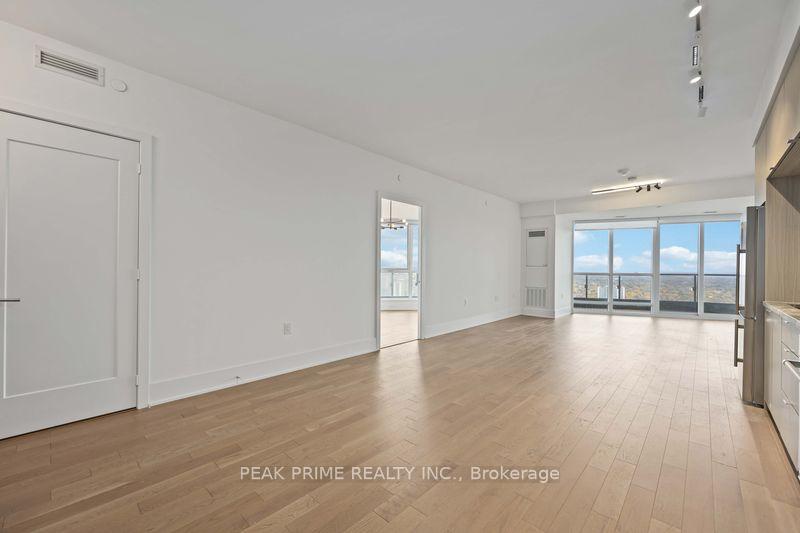 Photo 10 of Unit 4218, 585 Bloor Street E, Toronto, North St. James Town — HOMEH