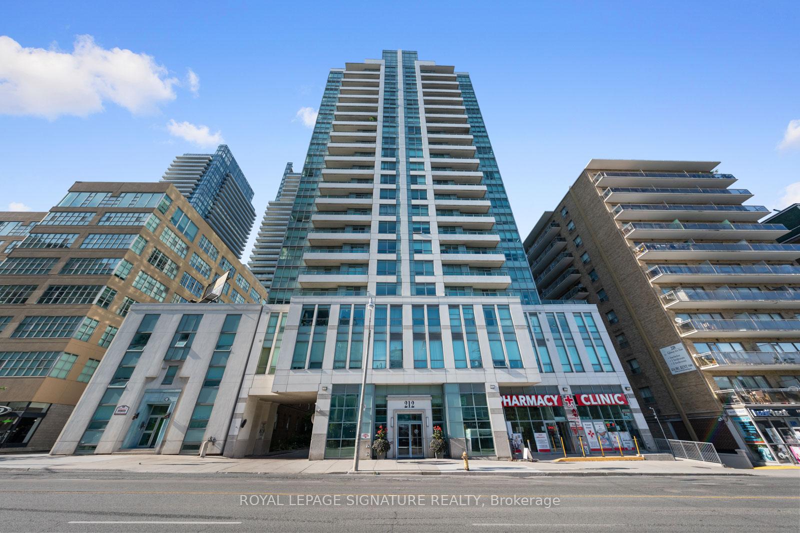 Front of Unit 605, 212 Eglinton Avenue E