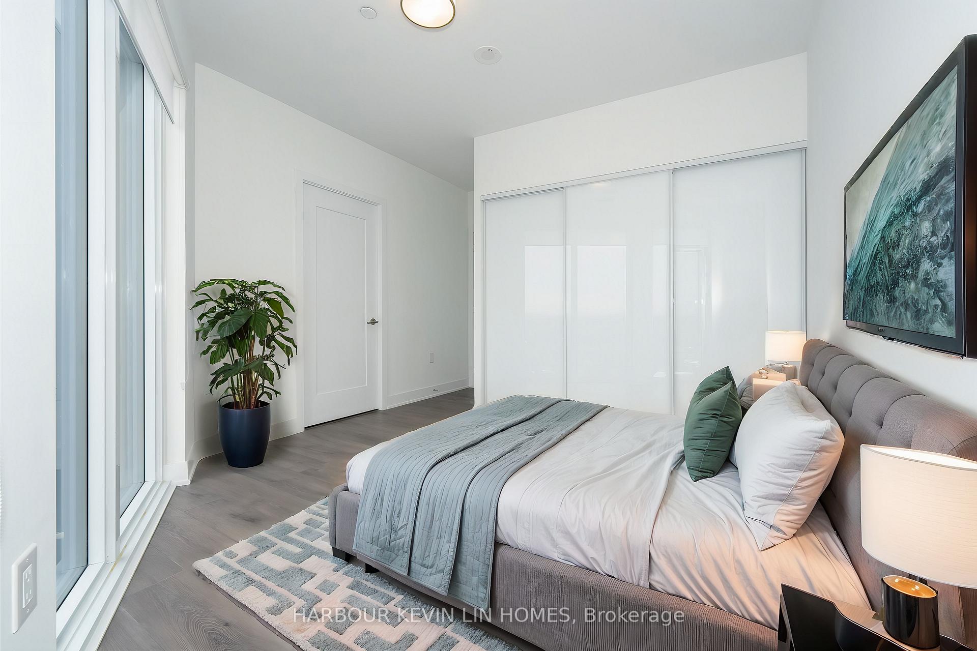 Photo 2 of Unit 2703, 575 Bloor Street E, Toronto, North St. James Town — HOMEH