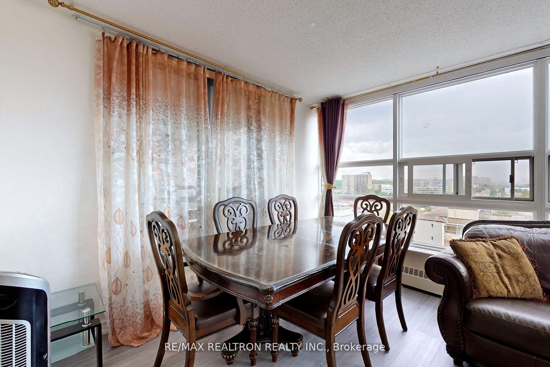 Photo 6 of Unit 1411, 3380 Eglinton Avenue E, Scarborough, Scarborough Village — HOMEH
