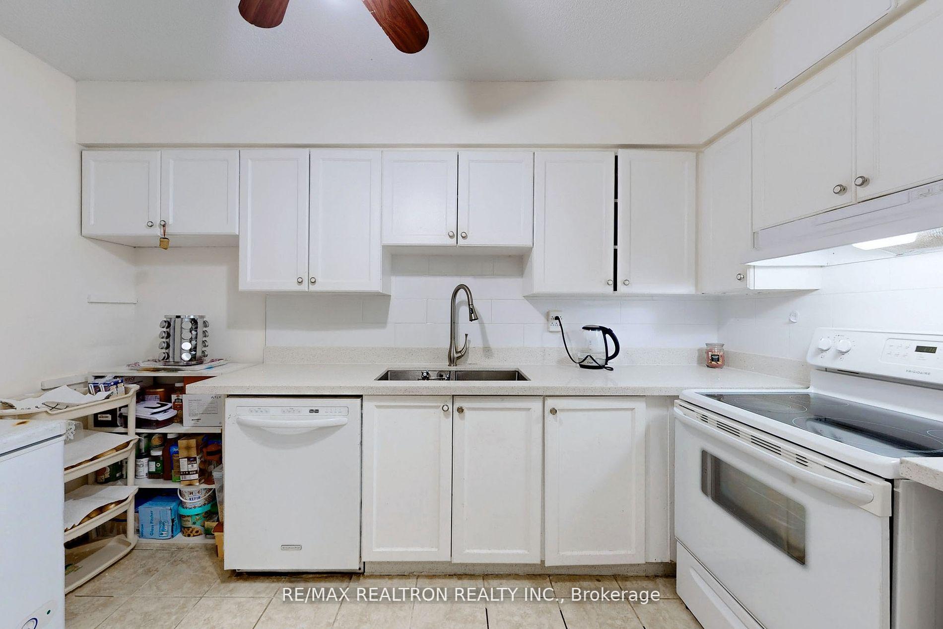 Photo 20 of Unit 1411, 3380 Eglinton Avenue E, Scarborough, Scarborough Village — HOMEH